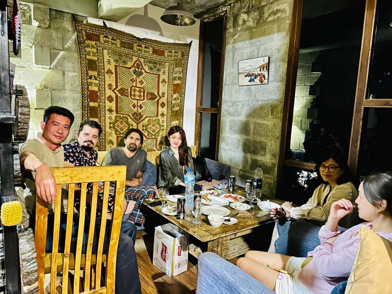 Backpackers Stories By Old Hunza Inn Karimabad  Luaran gambar