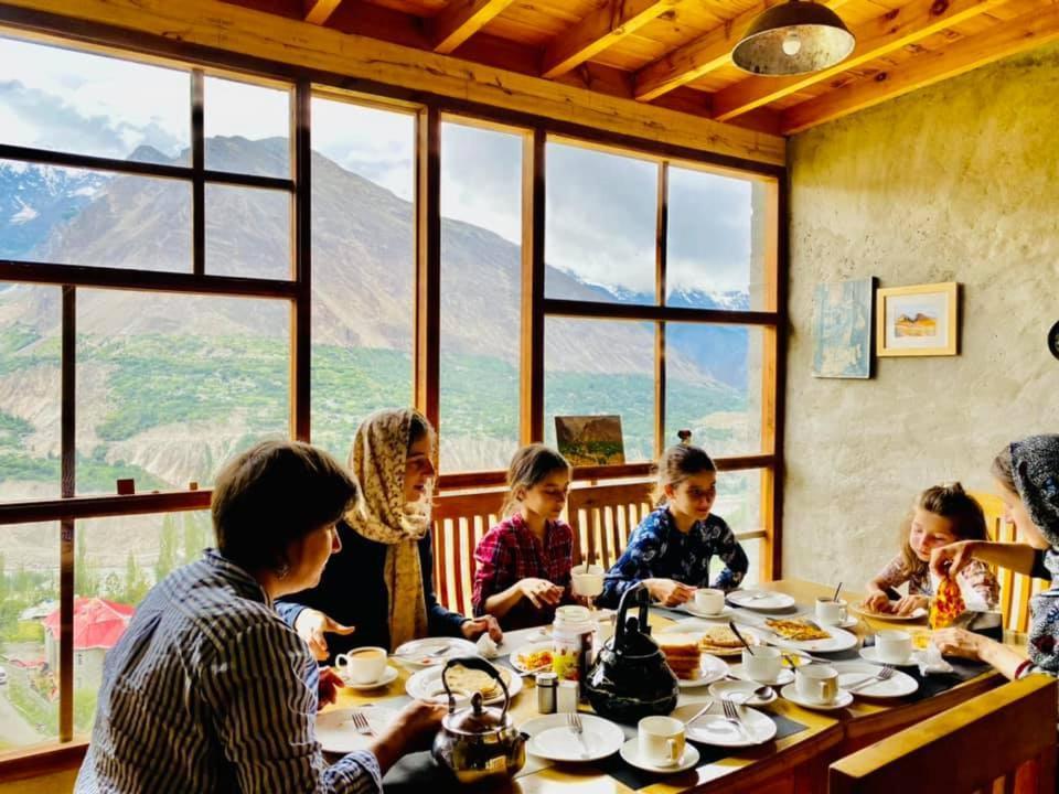 Backpackers Stories By Old Hunza Inn Karimabad  Luaran gambar