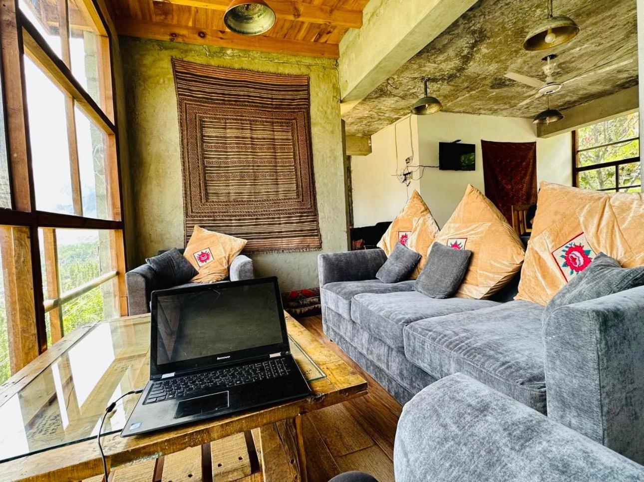 Backpackers Stories By Old Hunza Inn Karimabad  Luaran gambar