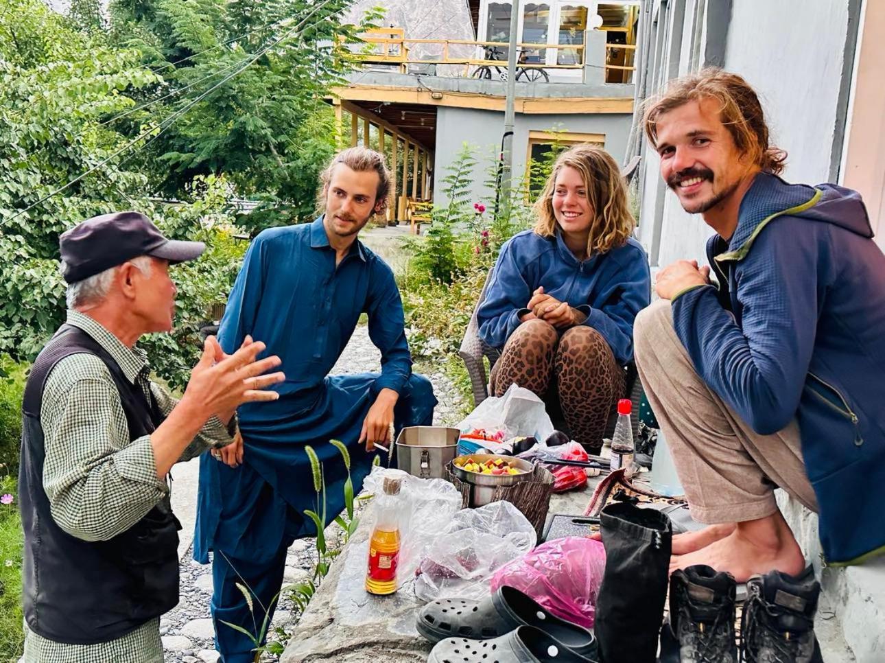 Backpackers Stories By Old Hunza Inn Karimabad  Luaran gambar