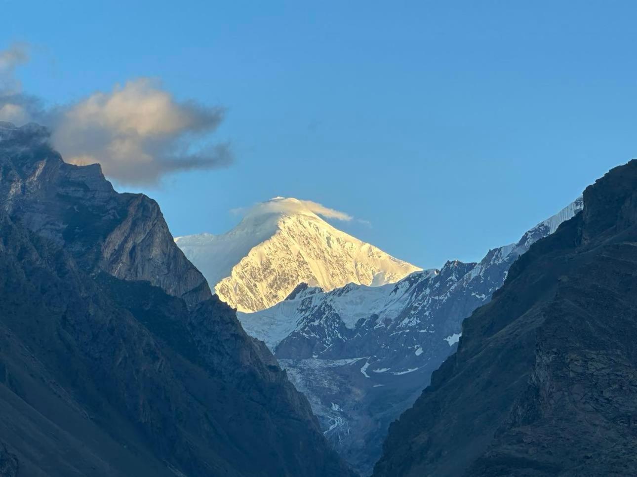 Backpackers Stories By Old Hunza Inn Karimabad  Luaran gambar